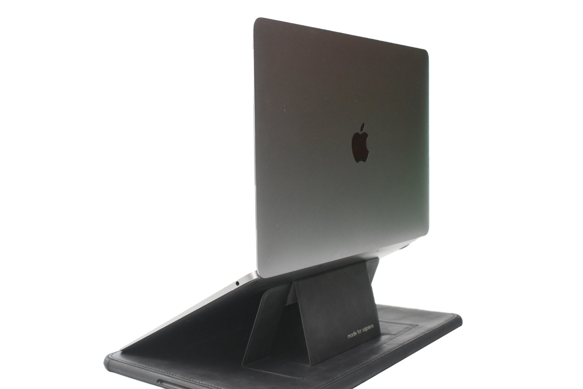 13"/14"/16" TILT on stand with 13" MacBook Air